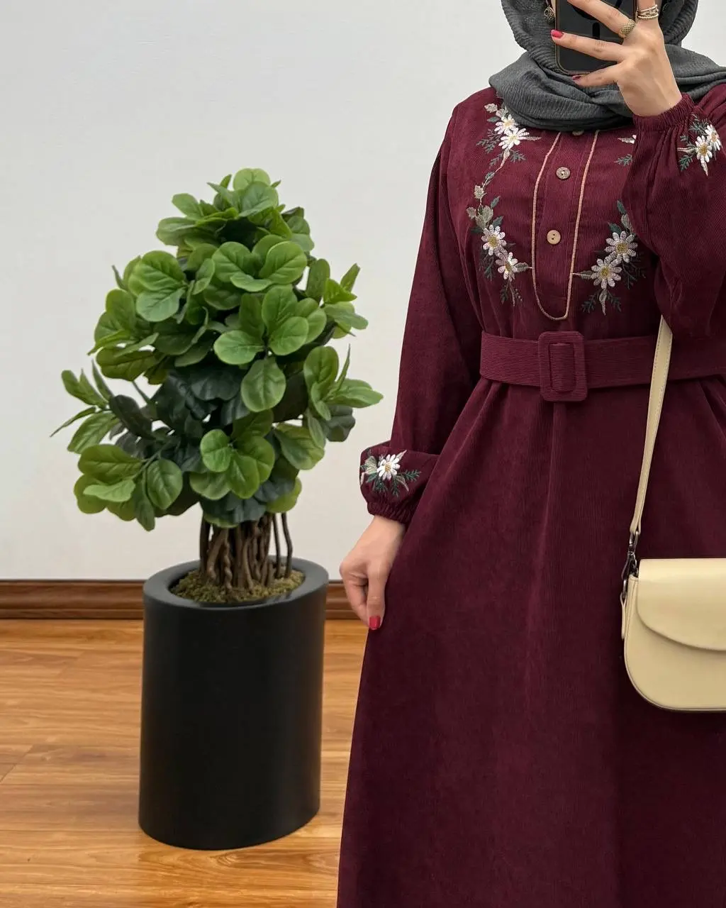 مانتو شهربانو کبریتی طرح گل